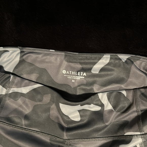 Athleta 7/8 length legging - Picture 12 of 16